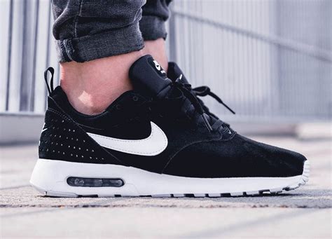 Buy Air Max Tavas 'Black' 